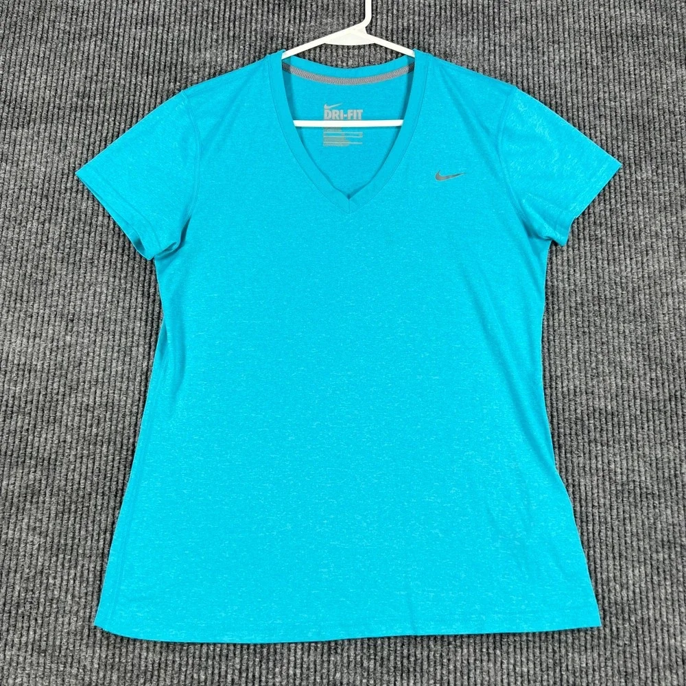 Nike shirt womens